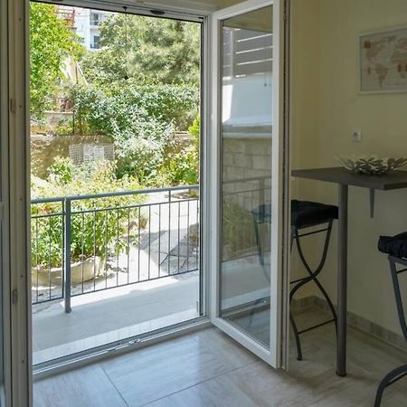 Modern Apartment In The City Center Ioánina Exterior foto