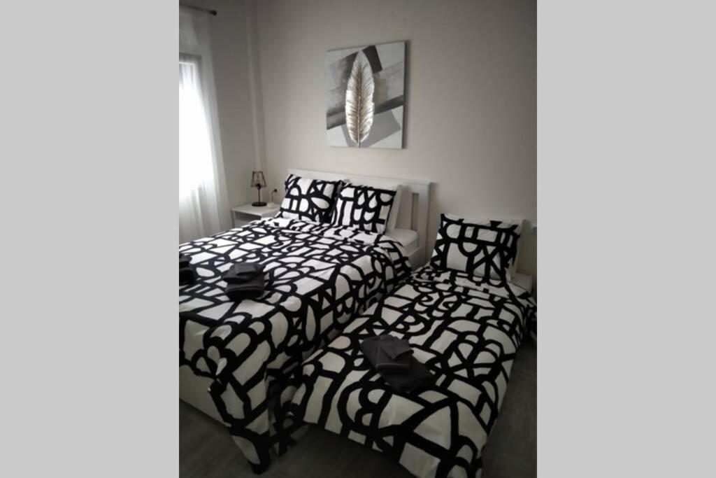 Modern Apartment In The City Center Ioánina Exterior foto